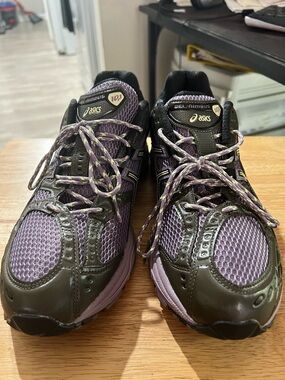 ASICS Gel-Nimbus Men's Athletic Shoes in Purple and Black